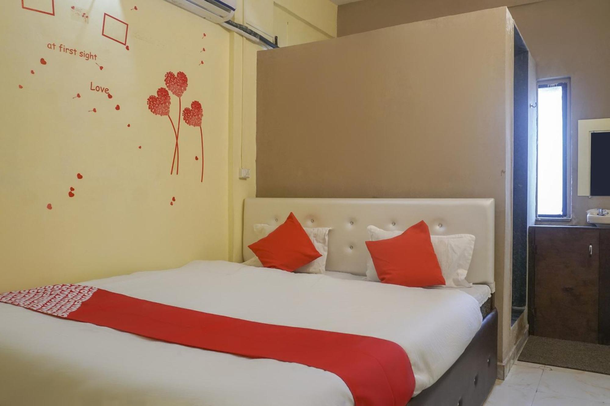 Hotel O R K Hotel Pimpri-Chinchwad Kültér fotó