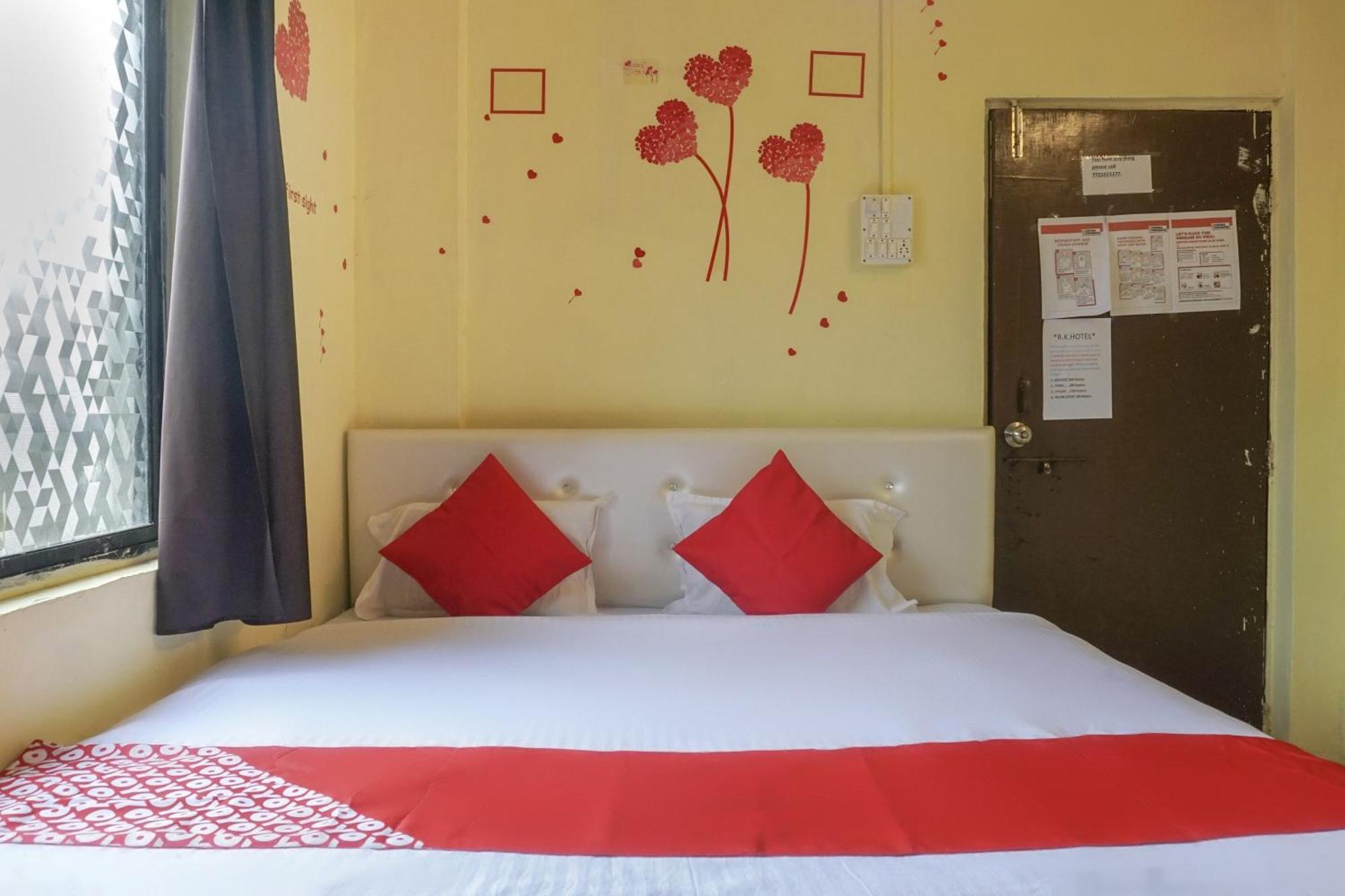 Hotel O R K Hotel Pimpri-Chinchwad Kültér fotó