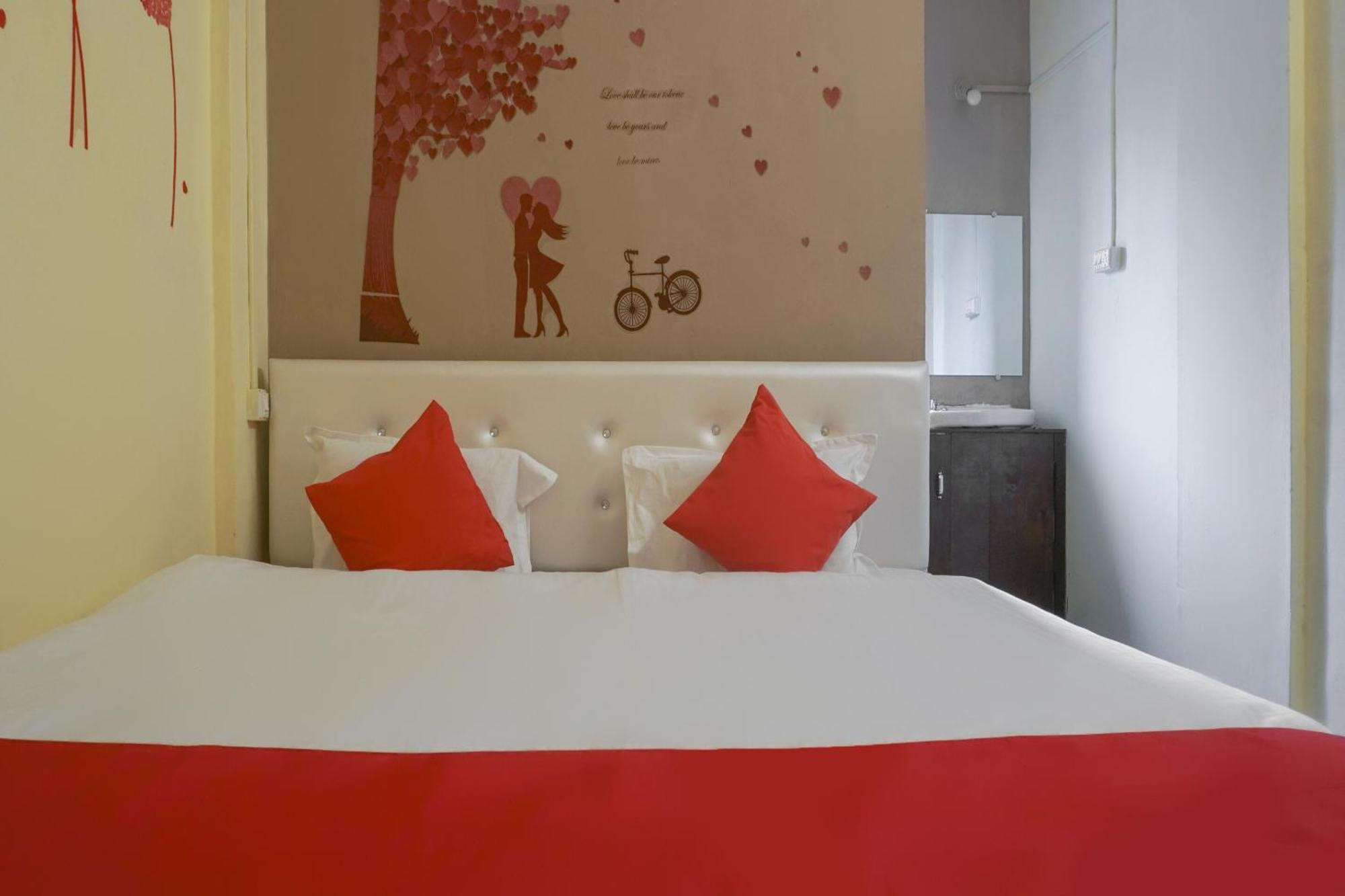 Hotel O R K Hotel Pimpri-Chinchwad Kültér fotó
